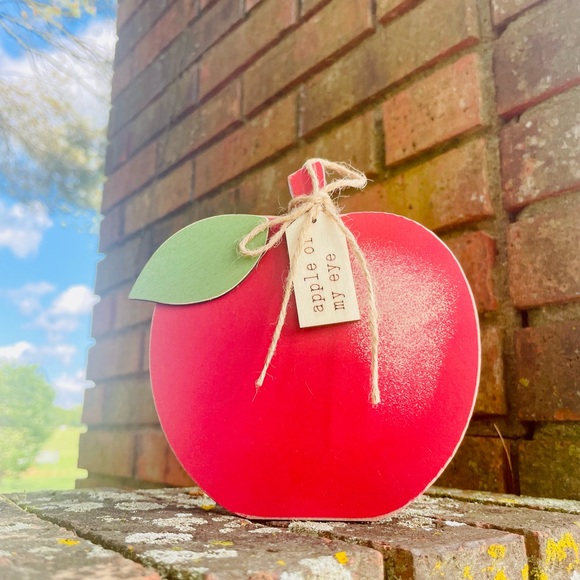 *Apple of My Eye Wooden Apple Shelf Sitter - Picture 11 of 13